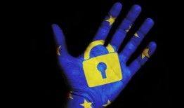 24小时在线联系黑客QQ？警惕网络陷阱，合法渠道更安全便捷