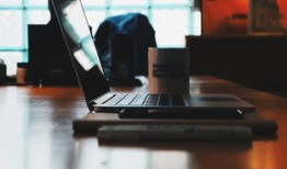 黑客技术在线接单安全指南：如何避免被骗与选择正规服务