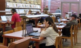 在线咨询：足不出户解决医疗、法律、心理、教育问题，省钱省时更高效