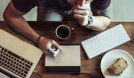 程序员外包平台：高效接单赚钱，自由工作无压力