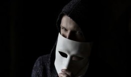 黑客追款不收费是真的吗？揭秘免费追款背后的陷阱与合法维权途径